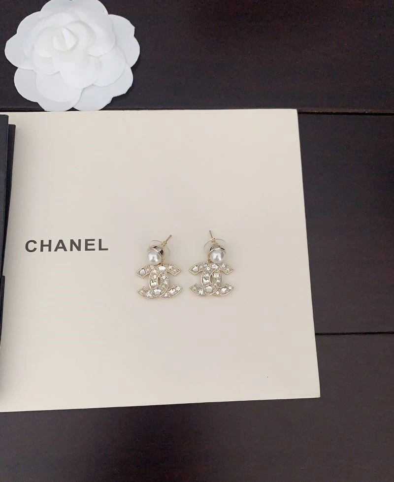Affordable Chanel Earrings 222563