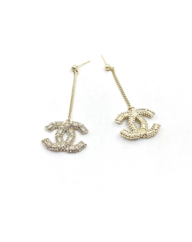 Lightweight Chanel Earrings 222550