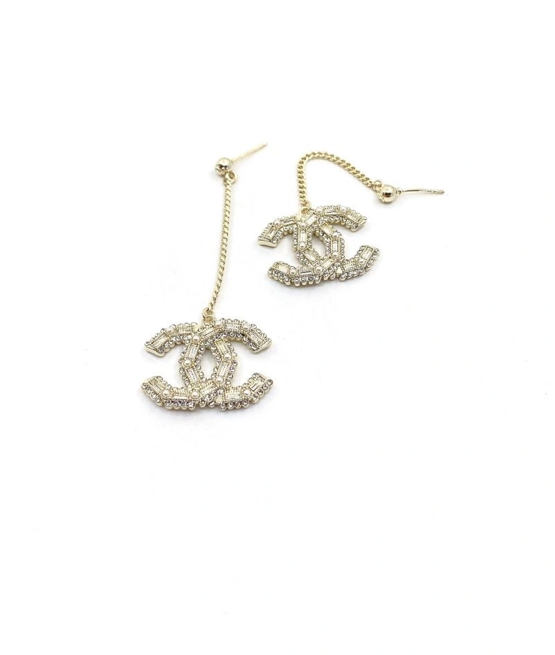 Lightweight Chanel Earrings 222550