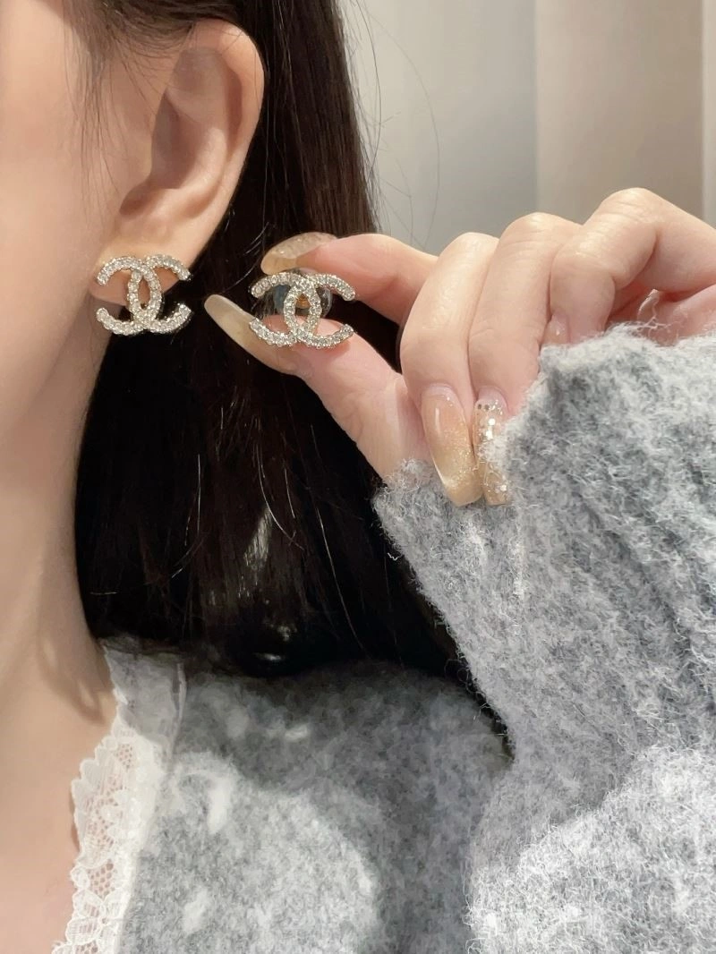 Seasonal Chanel Earrings 222564