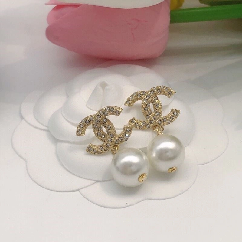 Sustainable Chanel Earrings 222630