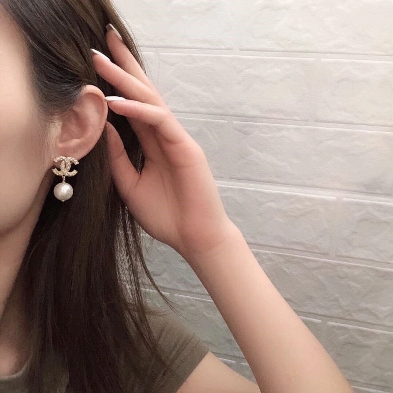Sustainable Chanel Earrings 222630