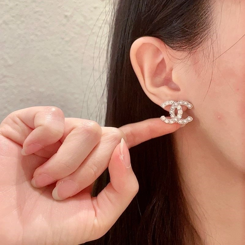 Tailored Chanel Earrings 222545