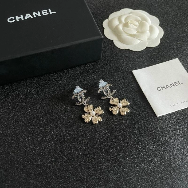 Stylish Chanel Earrings 222546