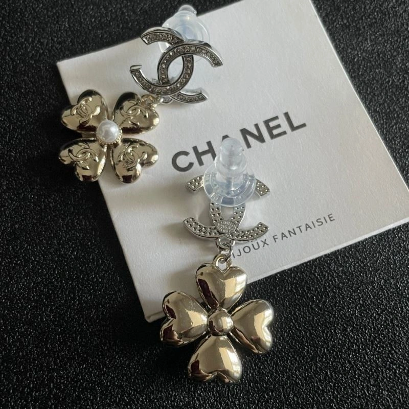 Stylish Chanel Earrings 222546