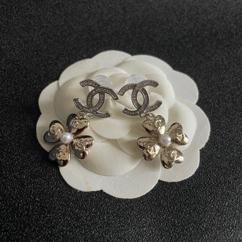Stylish Chanel Earrings 222546
