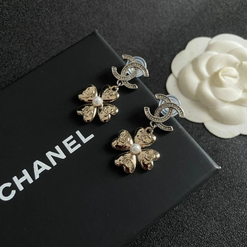 Stylish Chanel Earrings 222546