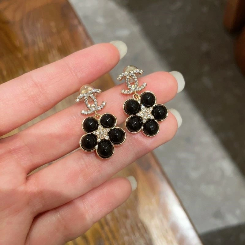 Chanel Earrings Comfortable 222532