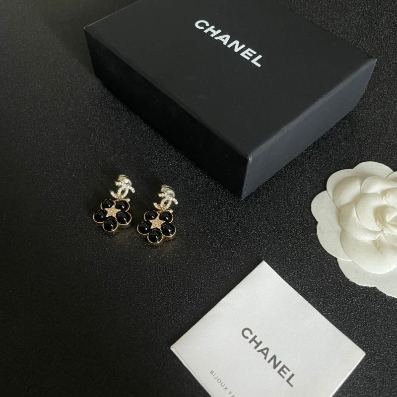 Chanel Earrings Comfortable 222532