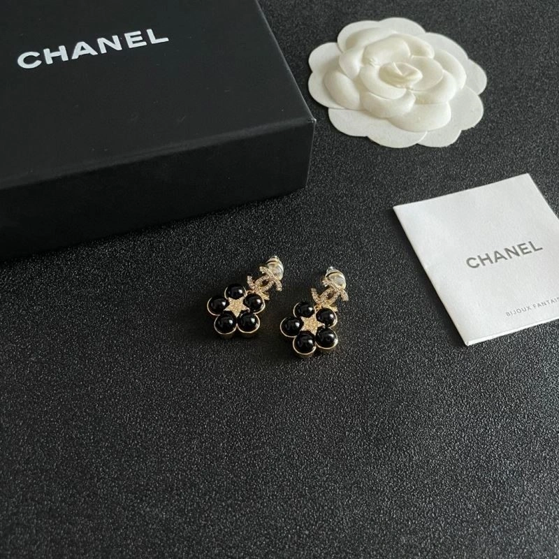 Chanel Earrings Comfortable 222532