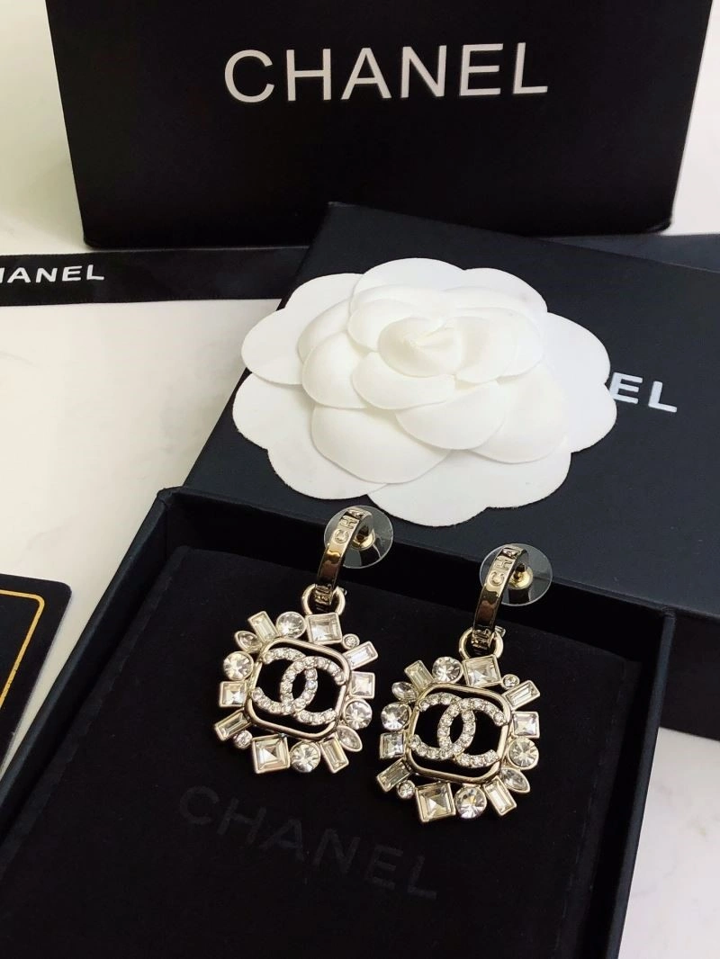 Comfortable Chanel Earrings 222541