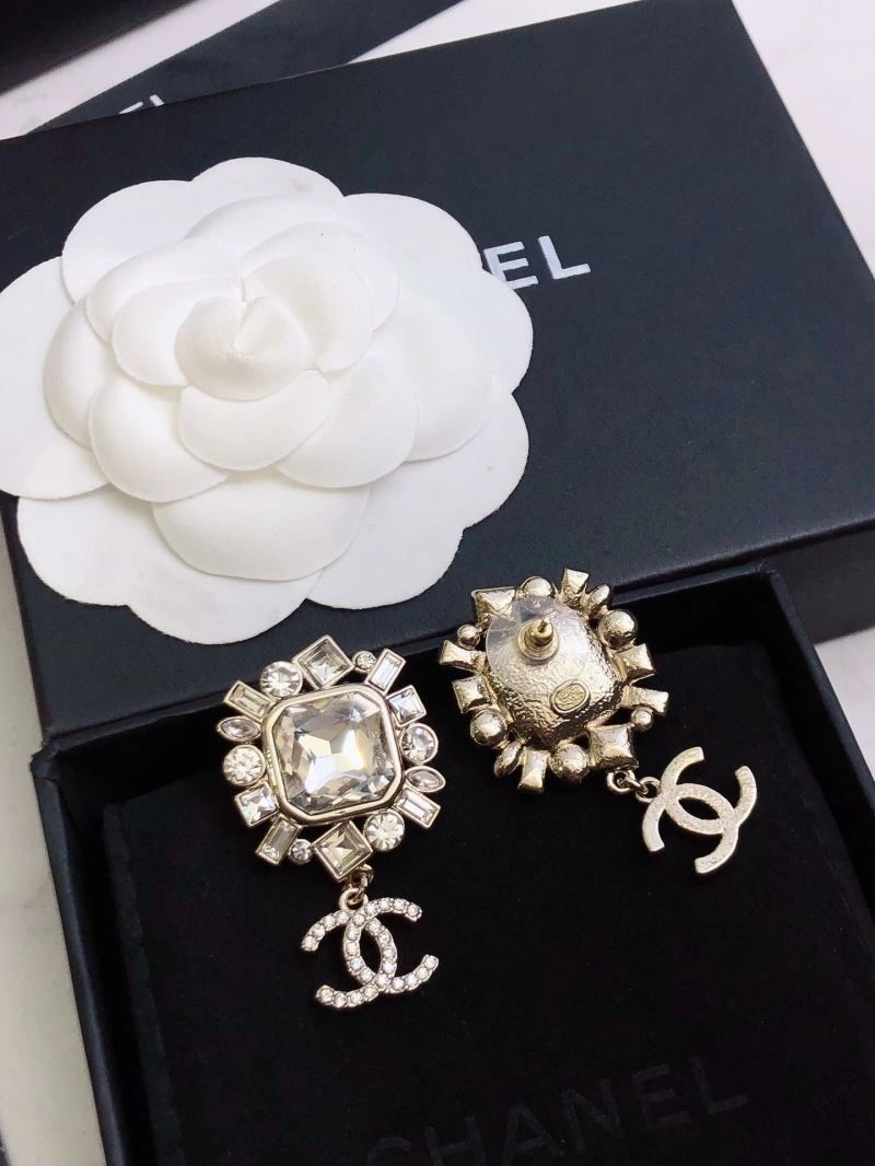 Lightweight Chanel Earrings 222542