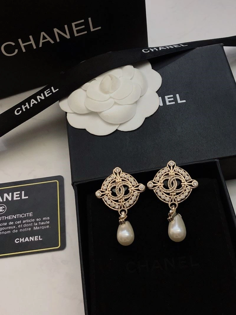 Affordable Chanel Earrings 222521