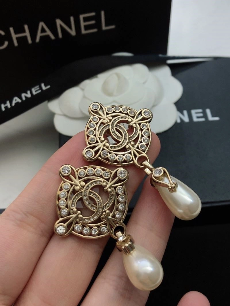 Affordable Chanel Earrings 222521