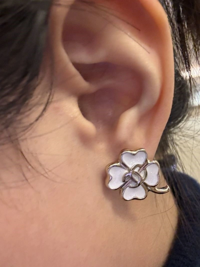 Chanel Earrings Breathable 222544