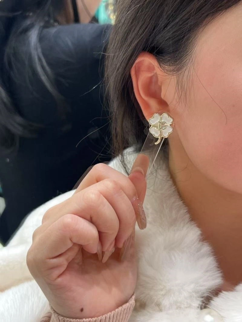Chanel Earrings Breathable 222544
