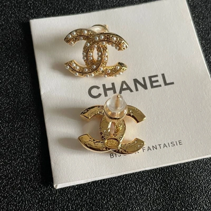 Modern Chanel Earrings 222511