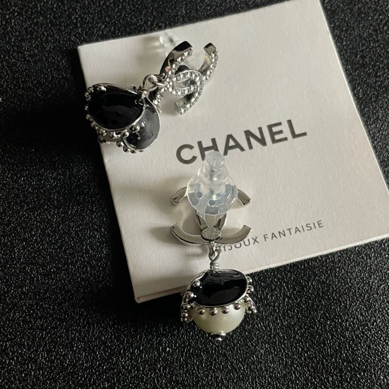 Chanel Earrings Resilient 222496
