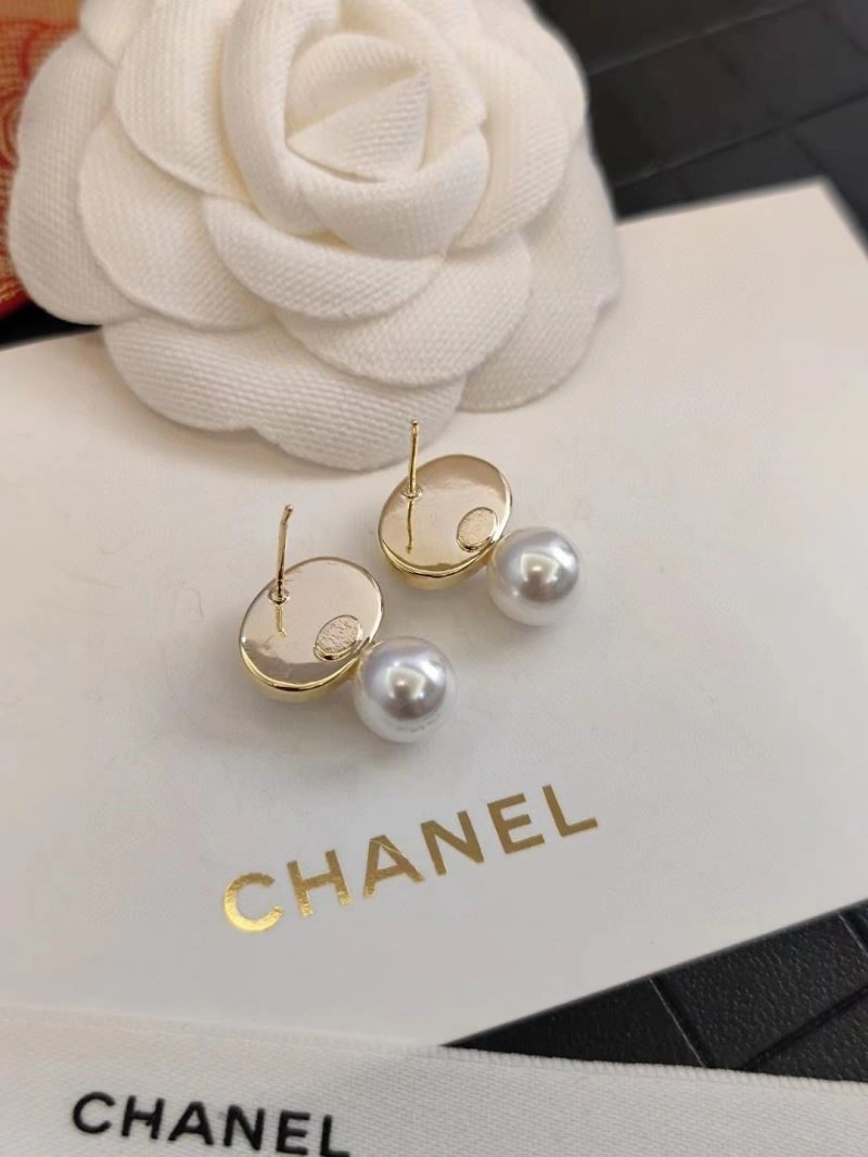 Refined Chanel Earrings 222498