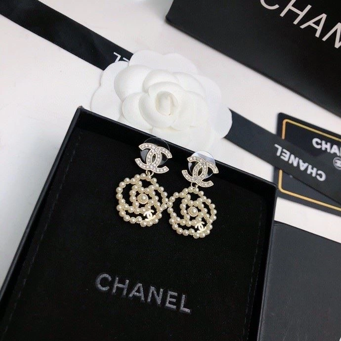 MoistureWicking Chanel Earrings 222489