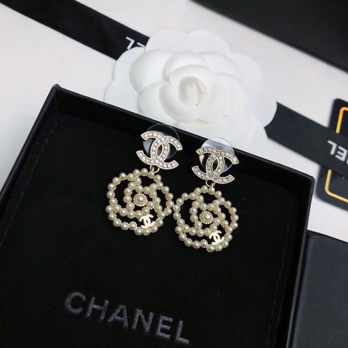 MoistureWicking Chanel Earrings 222489
