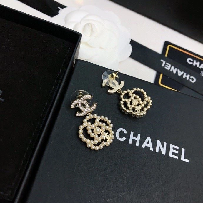 MoistureWicking Chanel Earrings 222489