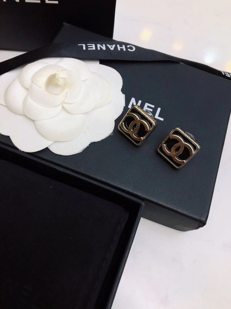 HighPerformance Chanel Earrings 222479