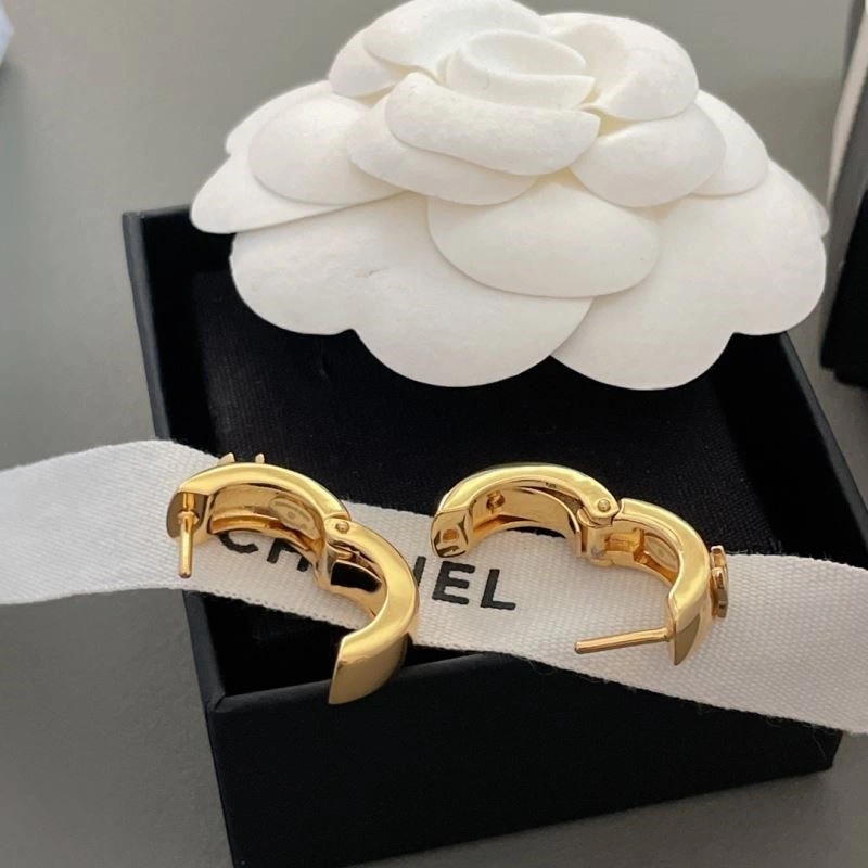 Sporty Chanel Earrings 222500