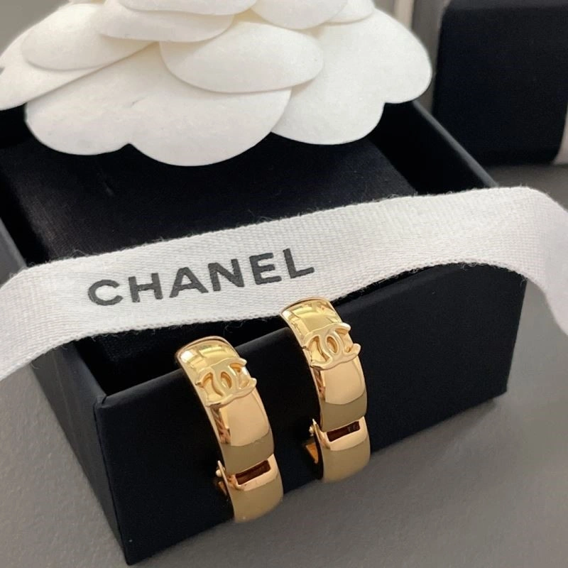 Sporty Chanel Earrings 222500
