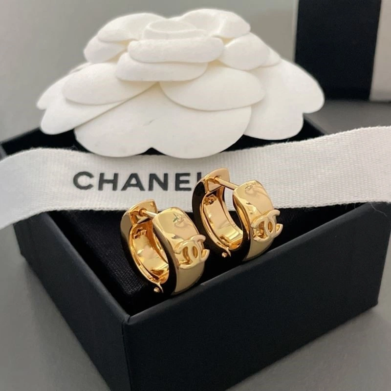 Sporty Chanel Earrings 222500