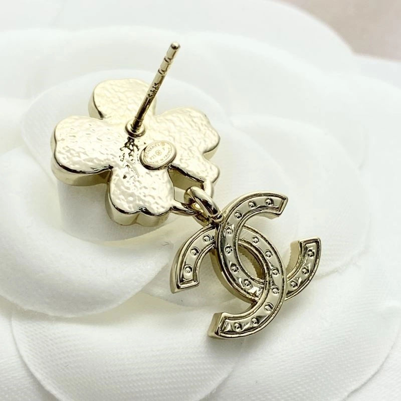 Comfortable Chanel Earrings 222464