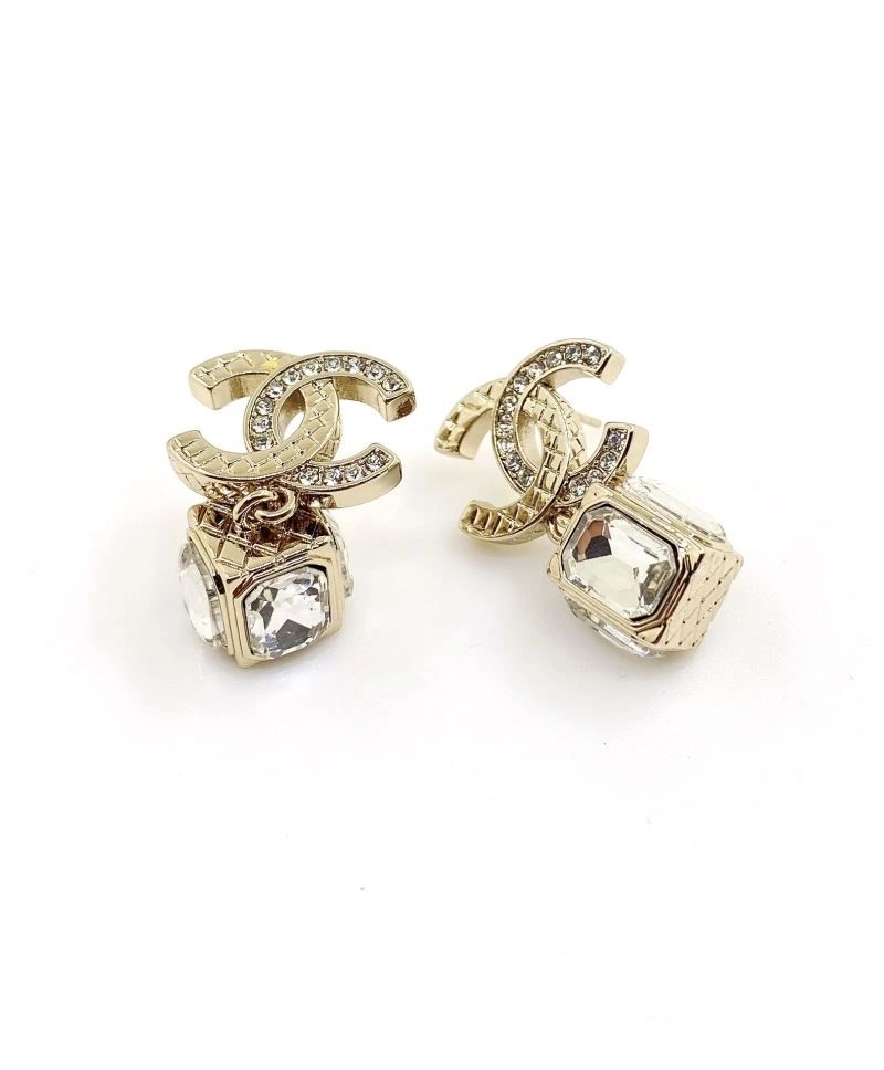 Chanel Earrings Compact 222475
