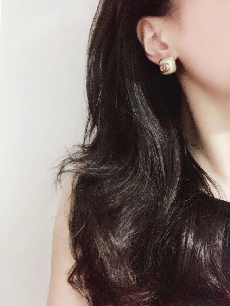 Chanel Earrings Refined 222452