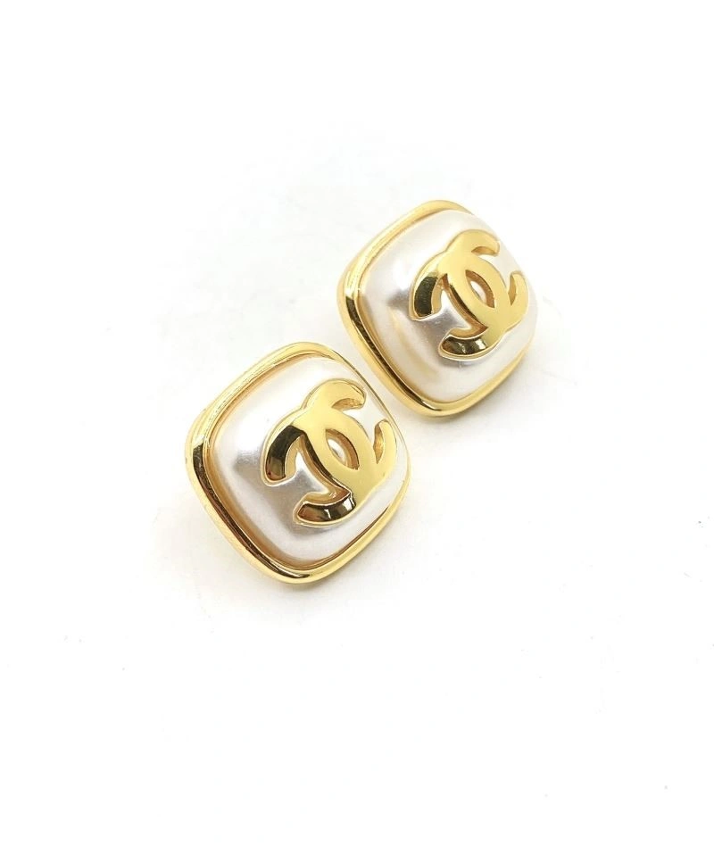 Chanel Earrings Refined 222452