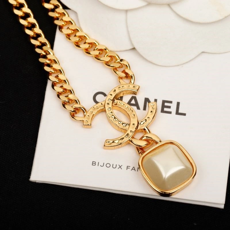 HighQuality Chanel Earrings 222455