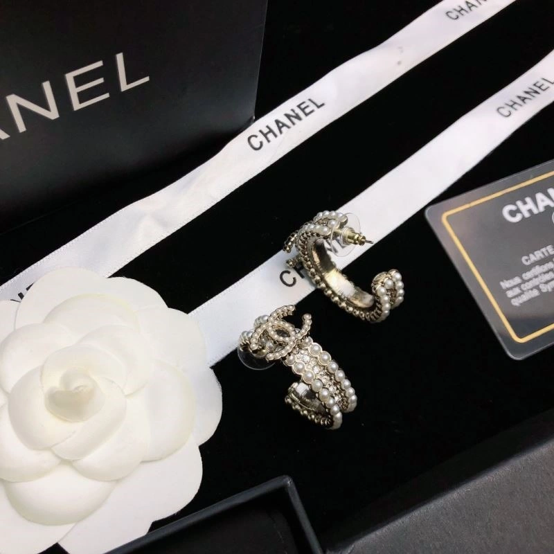 Chanel Earrings Sleek 222445