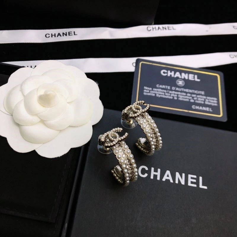 Chanel Earrings Sleek 222445