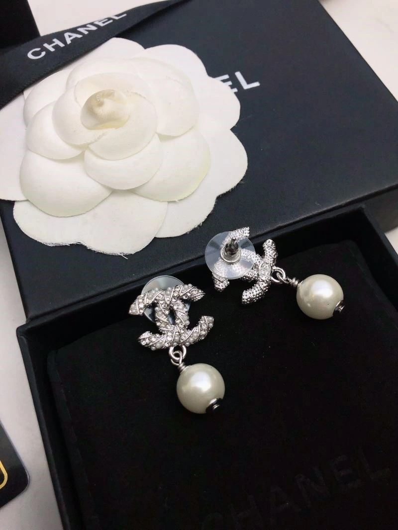 Breathable Chanel Earrings 222448