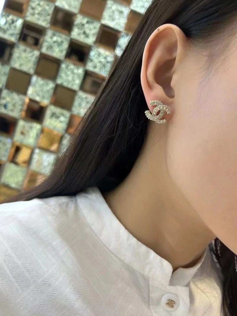 RelaxedFit Chanel Earrings 222426