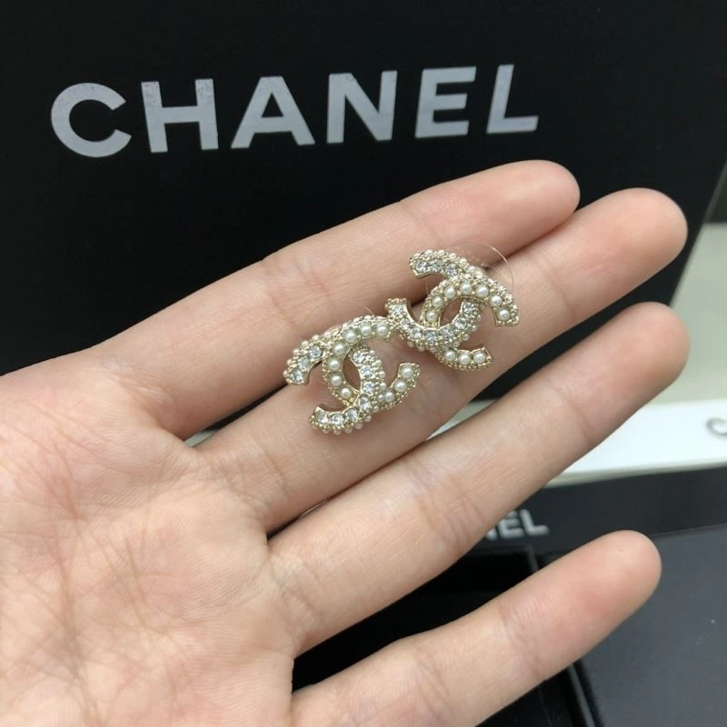 RelaxedFit Chanel Earrings 222426