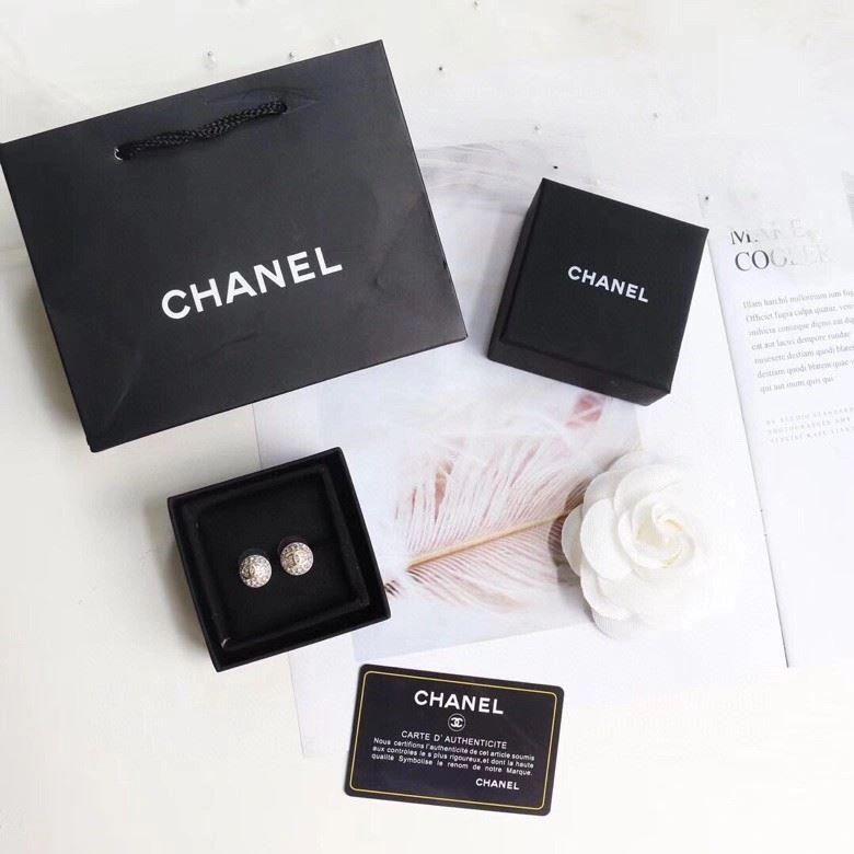 Chanel Earrings Durable 222436