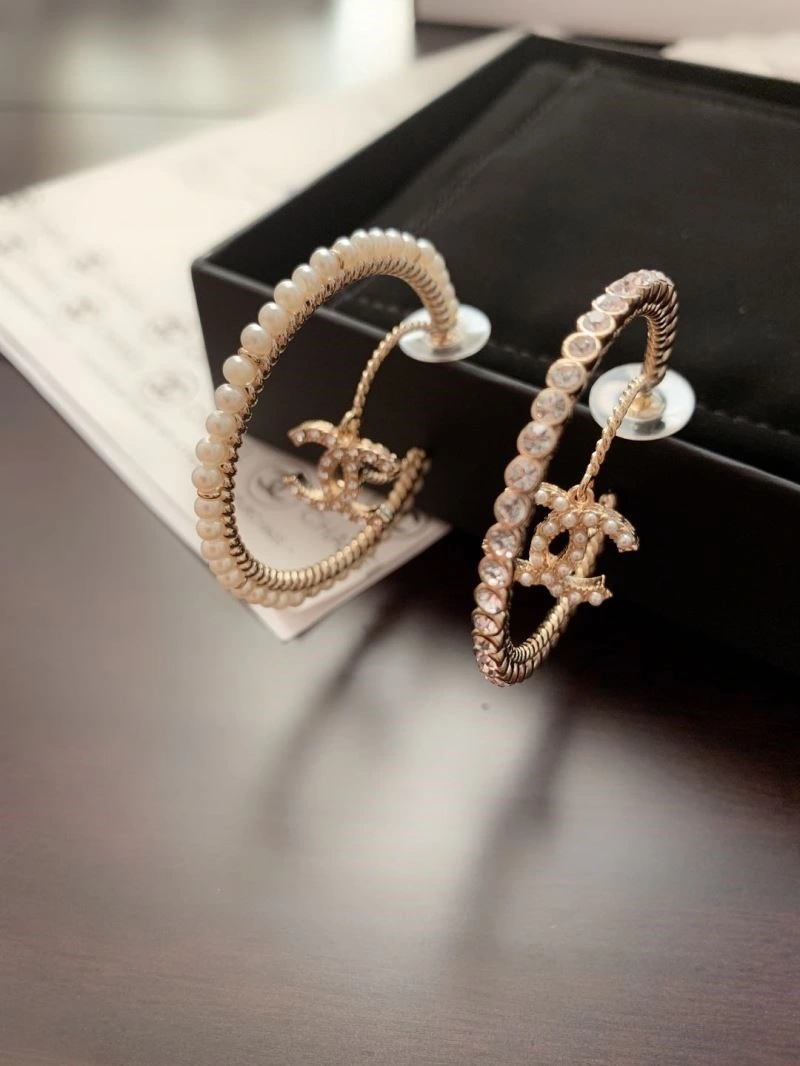 Chanel Earrings Breathable 222427