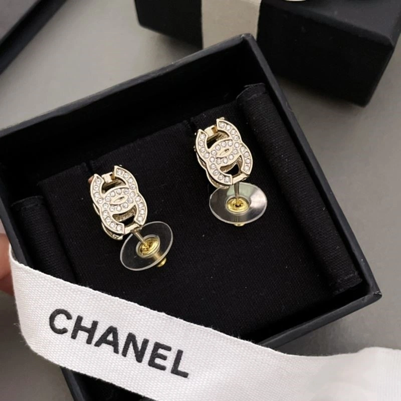 Chanel Earrings Packable 222429
