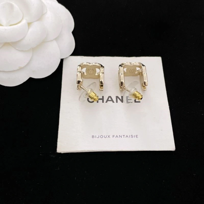 Chanel Earrings Packable 222429