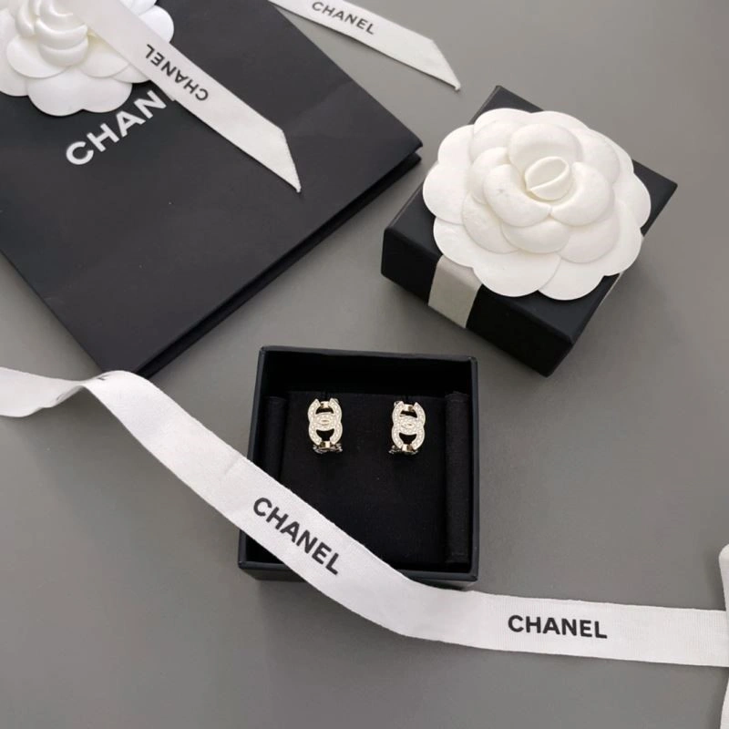 Chanel Earrings Packable 222429
