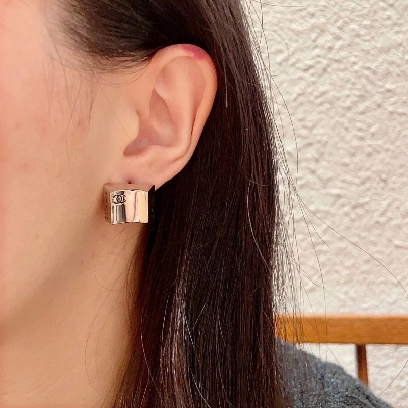 Chanel Earrings Durable 222417