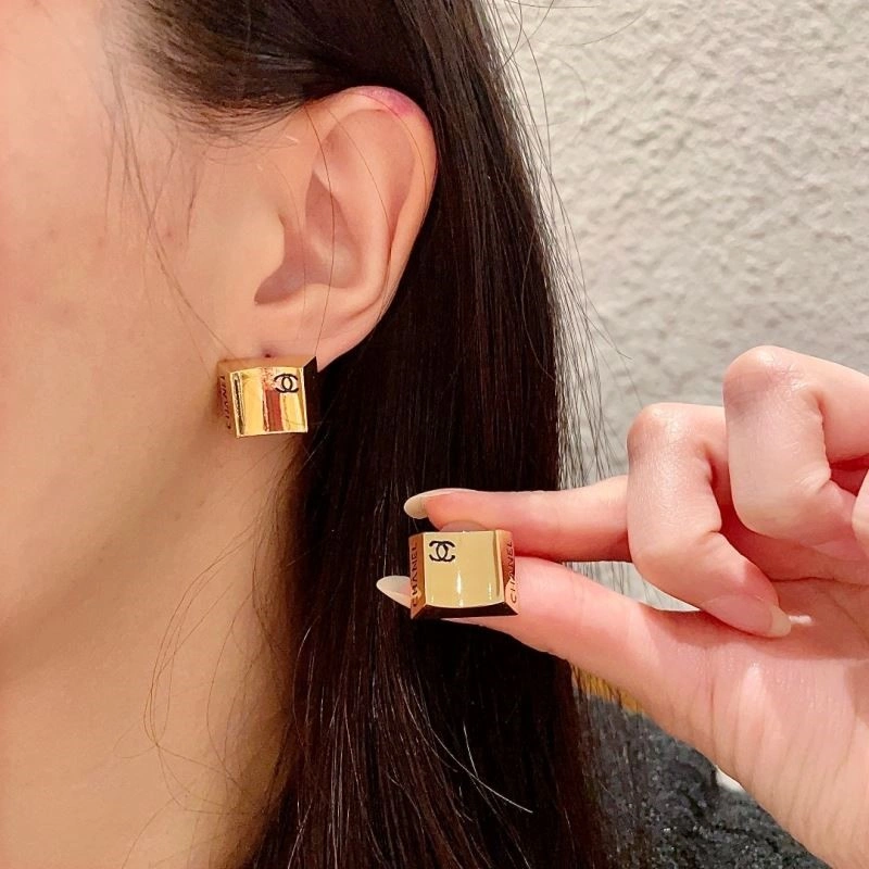 Chanel Earrings TimelessDesign 222441