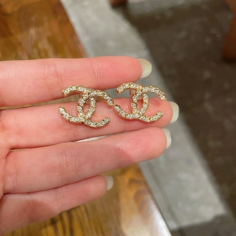 Trendy Chanel Earrings 222411