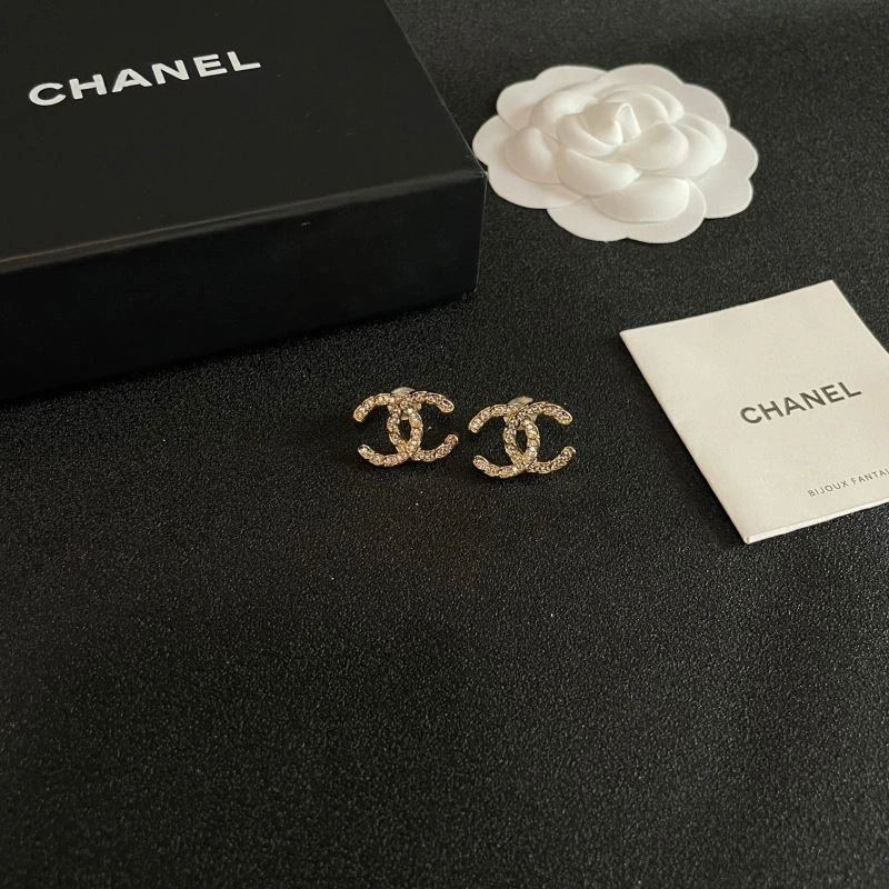 Trendy Chanel Earrings 222411