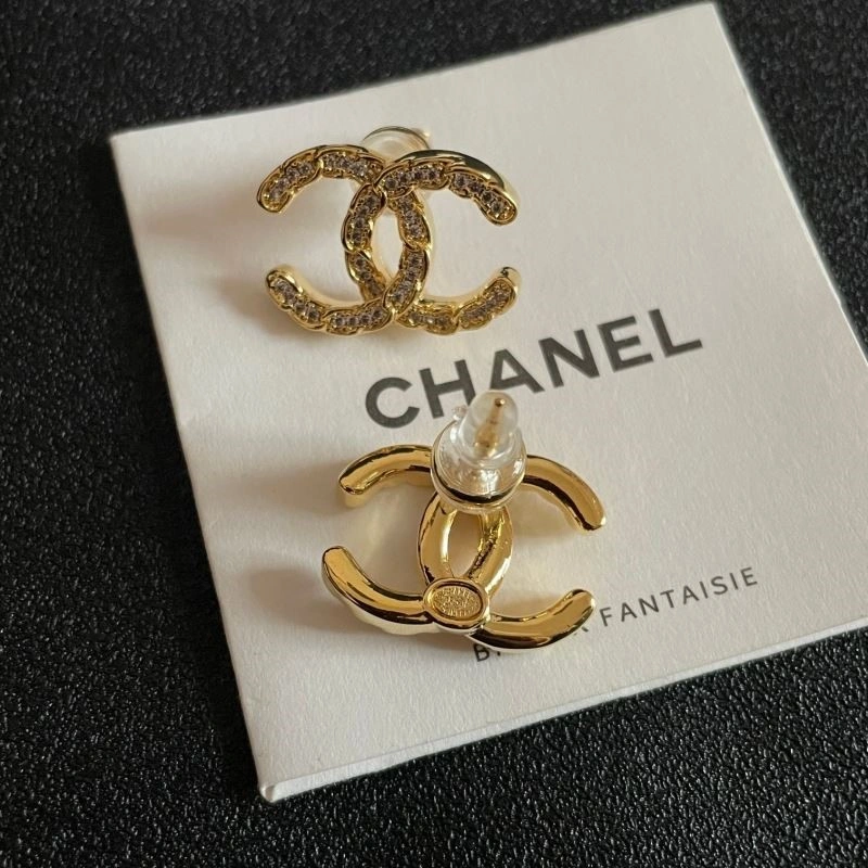 Trendy Chanel Earrings 222411